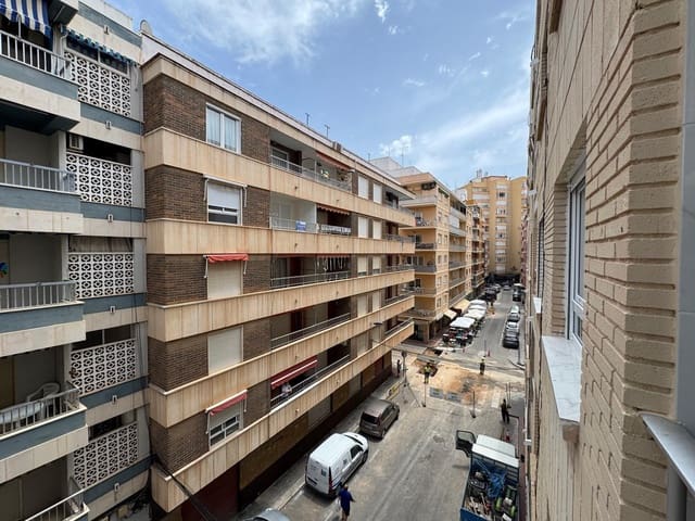 3 makuuhuone Huoneisto myytävänä paikassa Playa del Cura, Torrevieja - 280 000 € (Ref: 9059619)