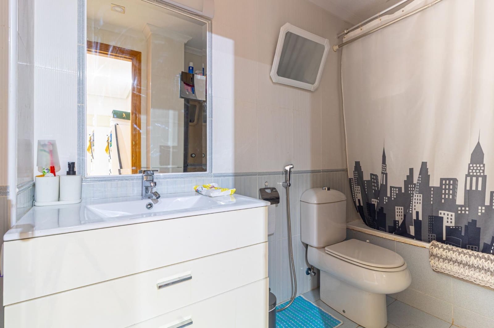 3 quarto Apartamento para venda em Torrevieja com piscina - 250 000 € (Ref: 9075831)