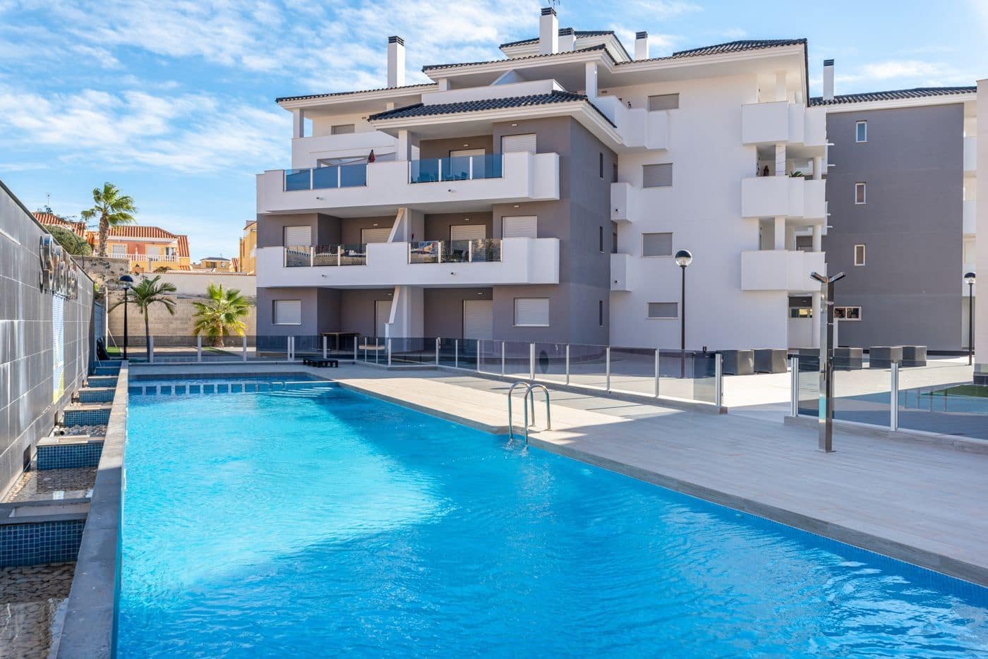 2 Zimmer Apartment zu verkaufen in Orihuela Costa mit Pool Garage - 174.900 € (Ref: 9076312)