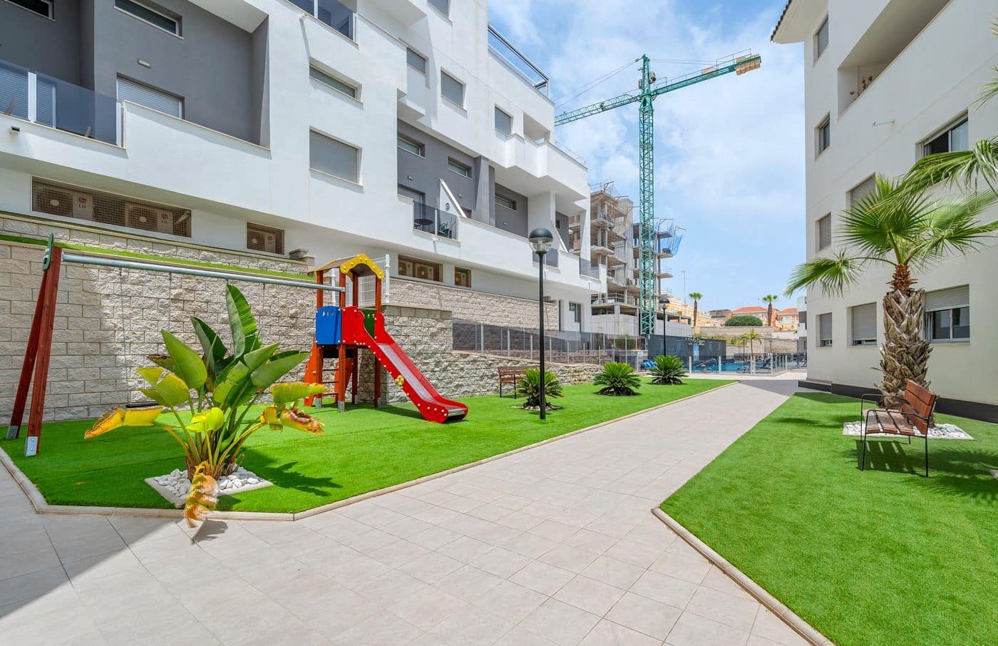 2 Zimmer Apartment zu verkaufen in Orihuela Costa mit Pool Garage - 174.900 € (Ref: 9076312)