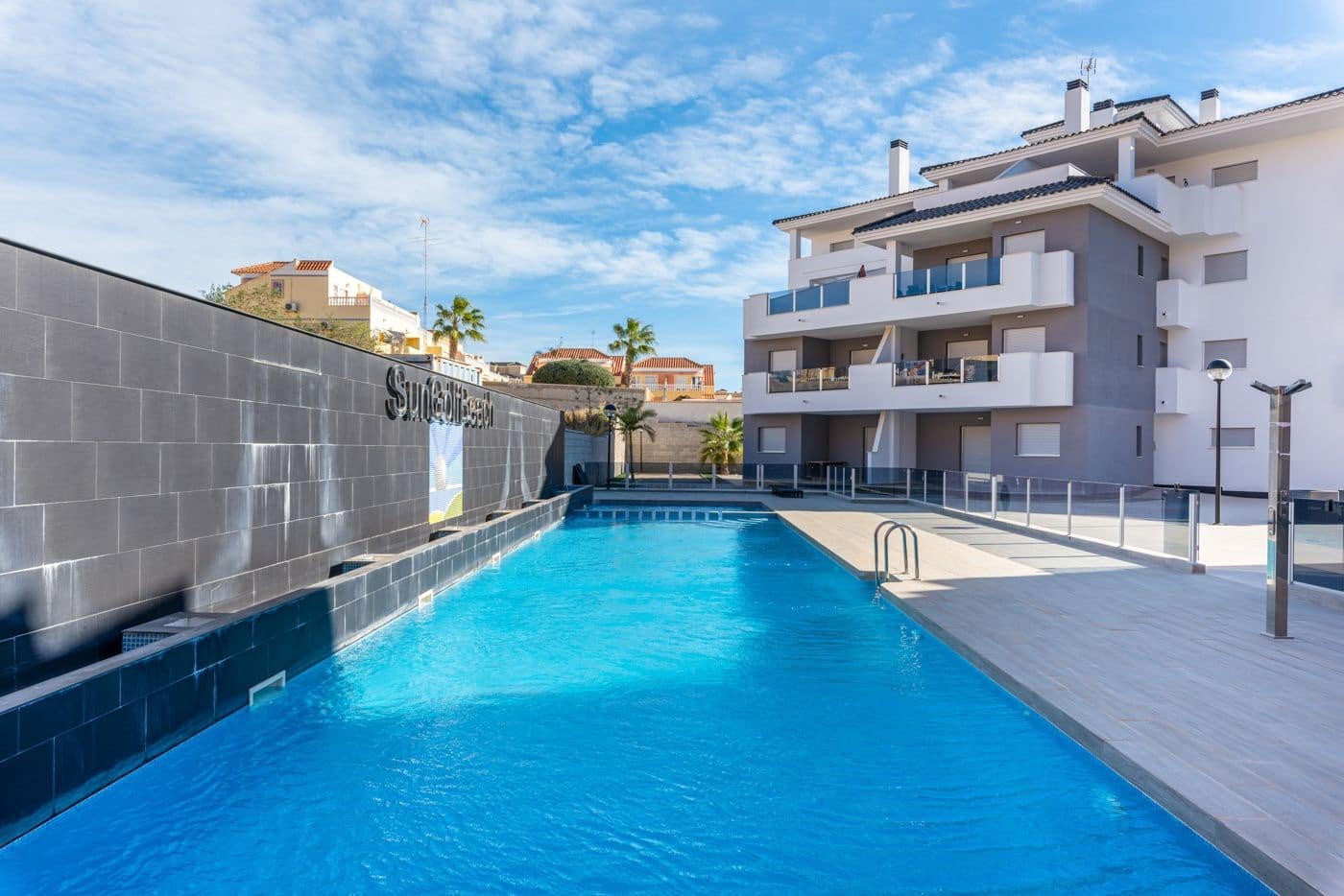 2 Zimmer Apartment zu verkaufen in Orihuela Costa mit Pool Garage - 174.900 € (Ref: 9076312)