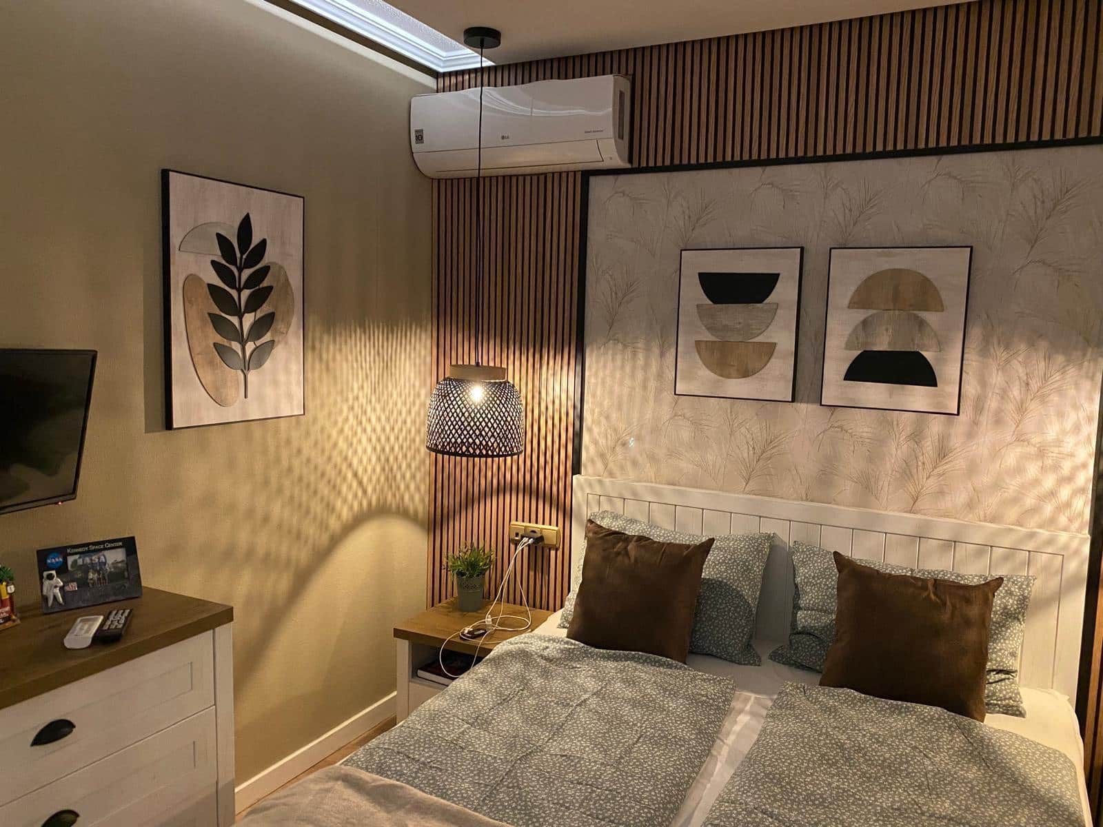 Chalet de 2 habitaciones en Orihuela Costa en venta con piscina - 285.000 € (Ref: 9076314)