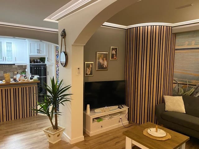 Chalet de 2 habitaciones en Lomas de Cabo Roig - Los Dolses, Orihuela en venta con piscina - 285.000 € (Ref: 9076314)