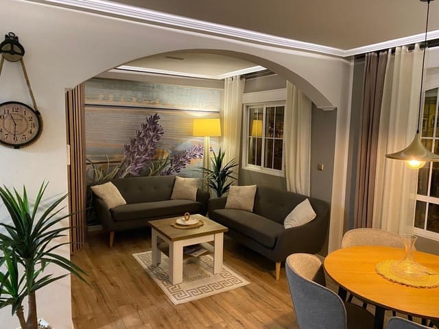 Chalet de 2 habitaciones en Lomas de Cabo Roig - Los Dolses, Orihuela en venta con piscina - 285.000 € (Ref: 9076314)