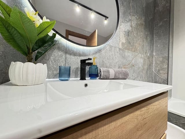 4 makuuhuone Huoneisto myytävänä paikassa Centro, Torrevieja - 247 000 € (Ref: 9096157)