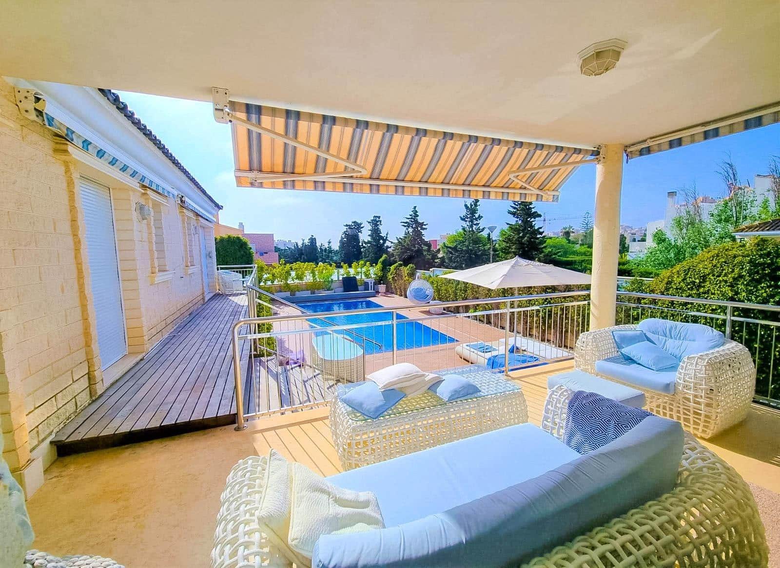 5 soverom Villa til salgs i La Mata med svømmebasseng - € 1 170 000 (Ref: 9103070)