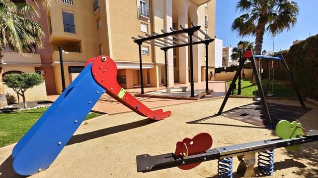 2 makuuhuone Huoneisto myytävänä paikassa Los Frutales, Torrevieja mukana uima-altaan - 199 900 € (Ref: 9104810)