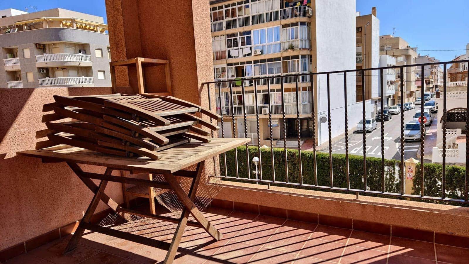 2 soveværelse Lejlighed til salg i Torrevieja med swimmingpool - € 199.900 (Ref: 9104810)