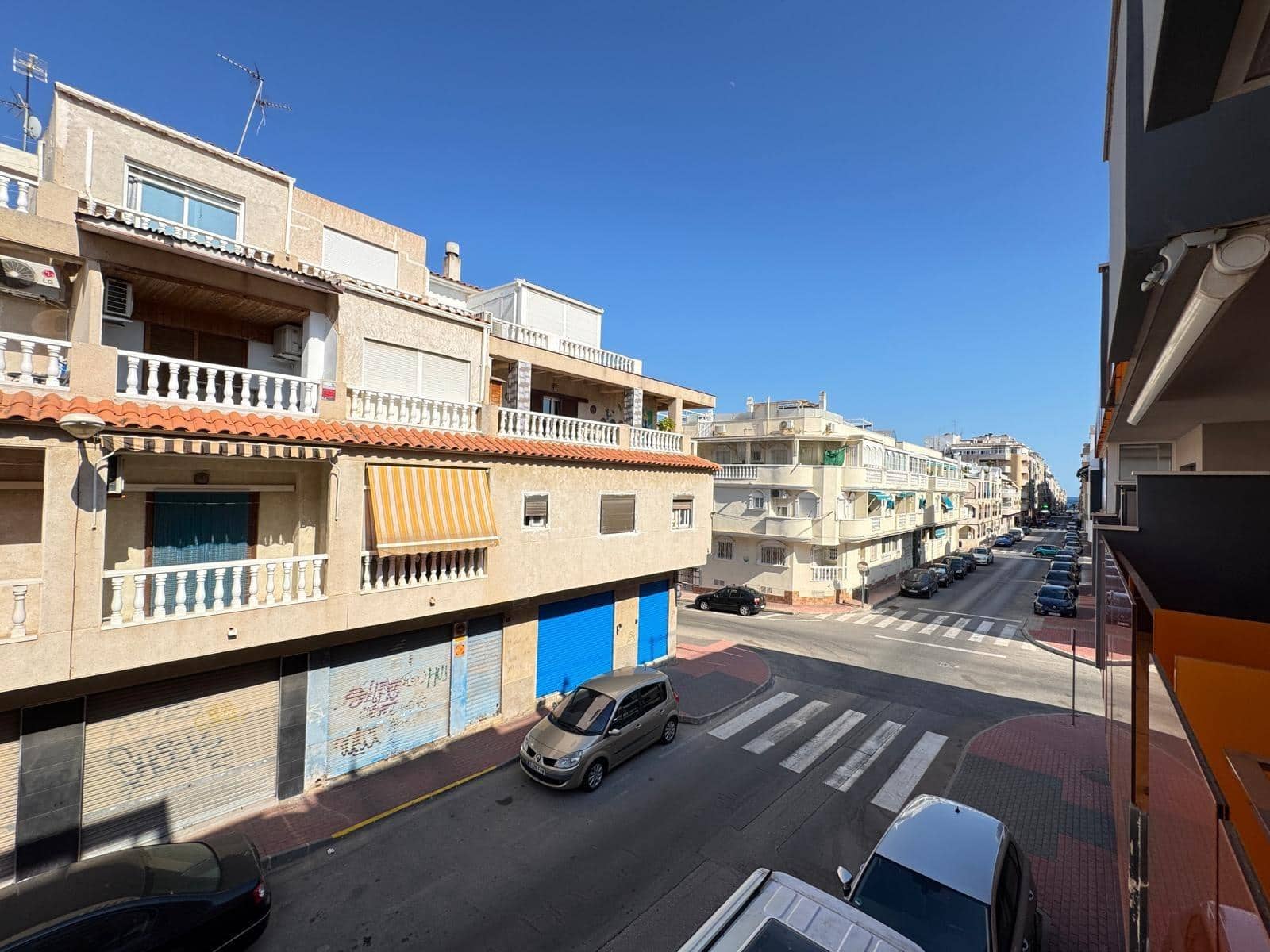 3 slaapkamer Appartement te koop in Torrevieja met zwembad - € 399.000 (Ref: 9104818)