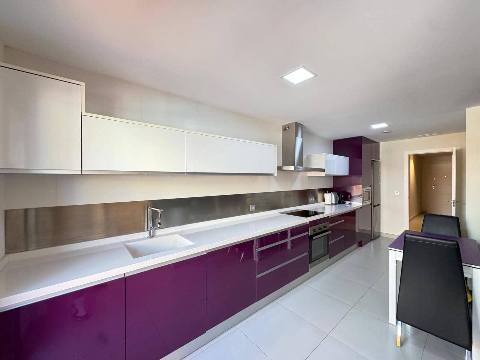 3 slaapkamer Appartement te koop in Torrevieja met zwembad - € 399.000 (Ref: 9104818)