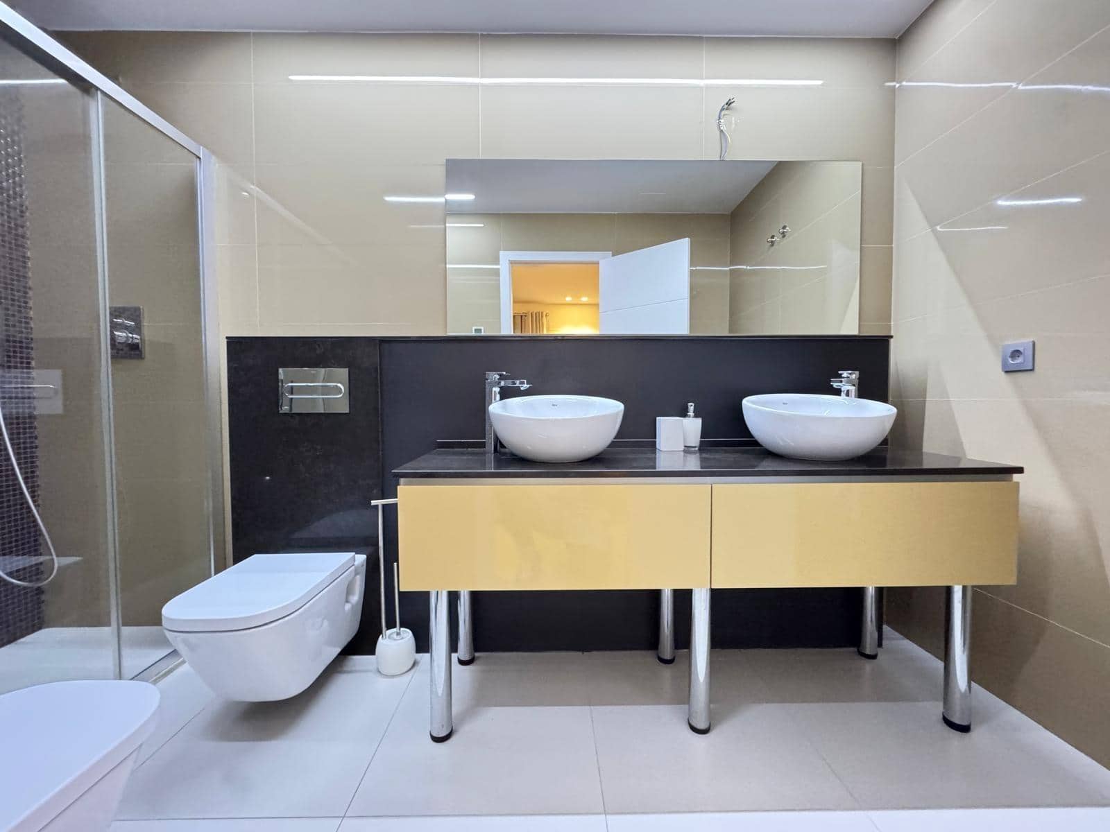 3 slaapkamer Appartement te koop in Torrevieja met zwembad - € 399.000 (Ref: 9104818)