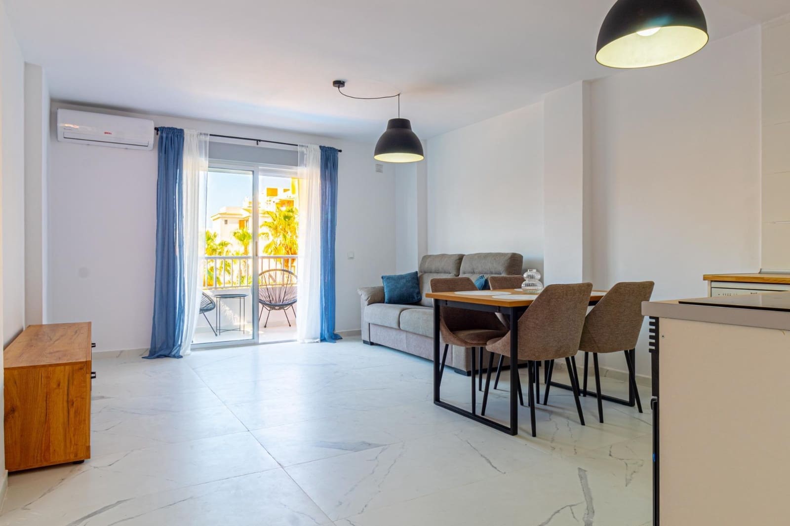 1 bedroom Apartment for sale in Punta Prima with pool - € 175,000 (Ref: 9106667)