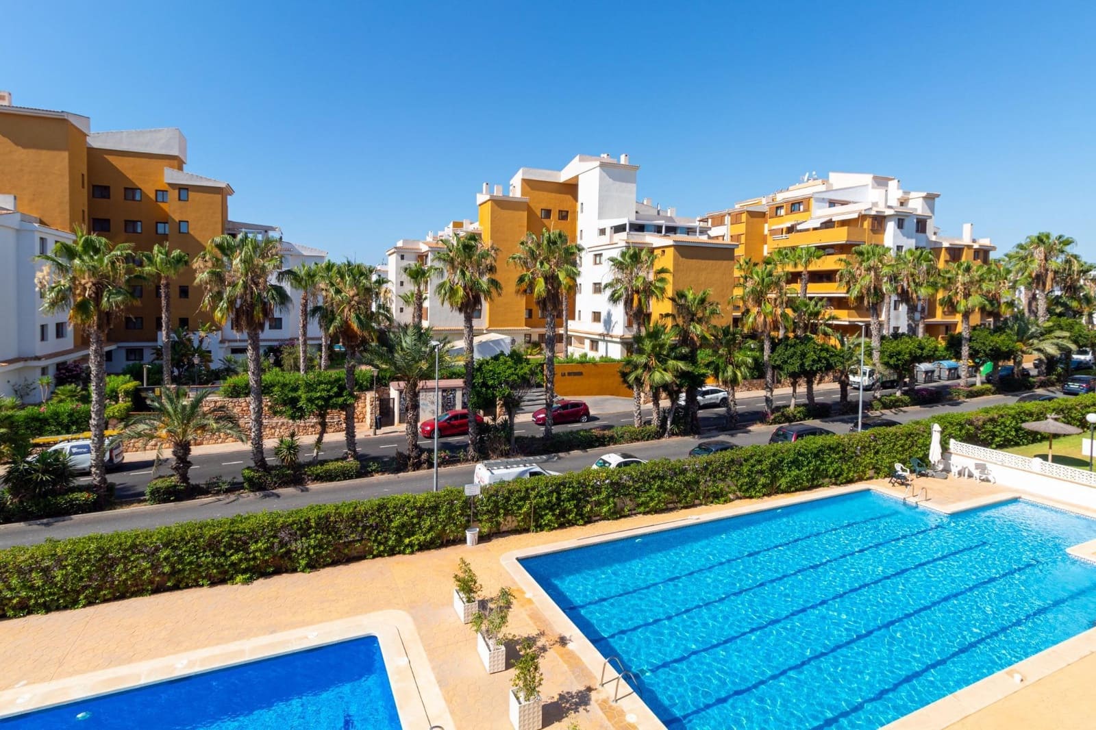 1 bedroom Apartment for sale in Punta Prima with pool - € 175,000 (Ref: 9106667)