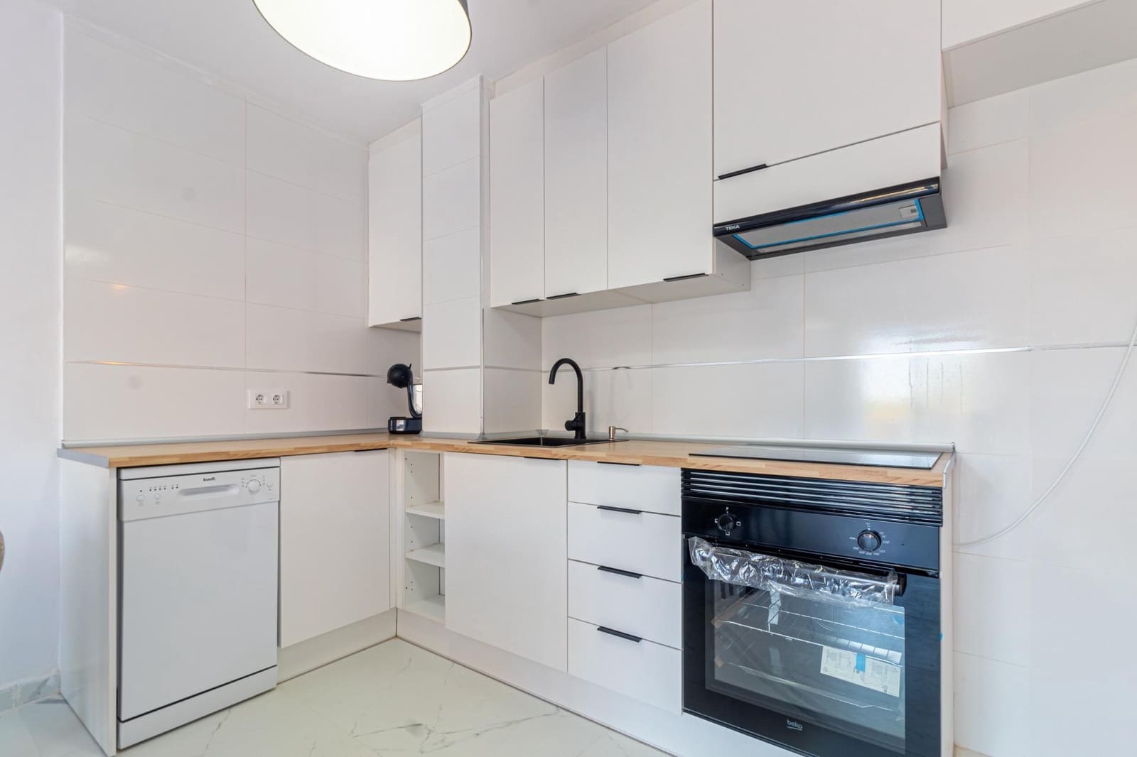 1 bedroom Apartment for sale in Punta Prima with pool - € 175,000 (Ref: 9106667)