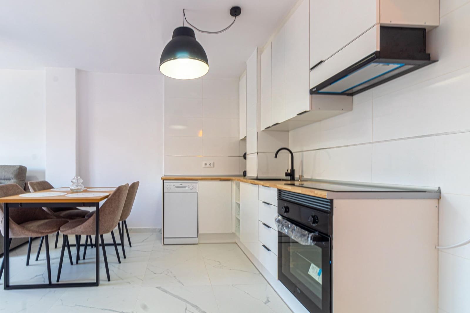 1 bedroom Apartment for sale in Punta Prima with pool - € 175,000 (Ref: 9106667)