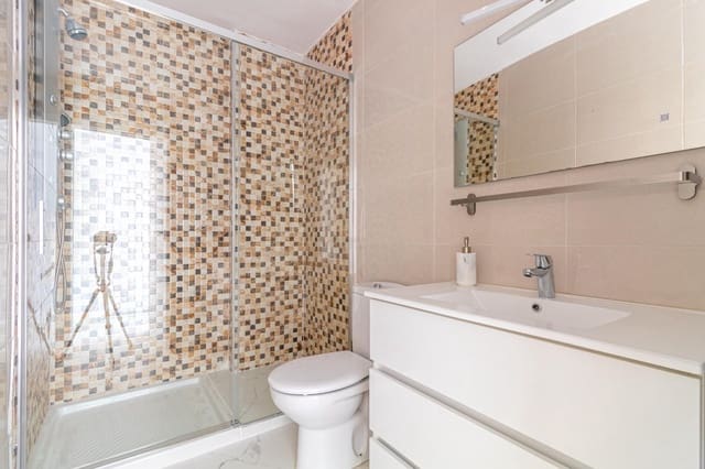 1 makuuhuone Huoneisto myytävänä paikassa Punta Prima, Torrevieja mukana uima-altaan - 175 000 € (Ref: 9106667)