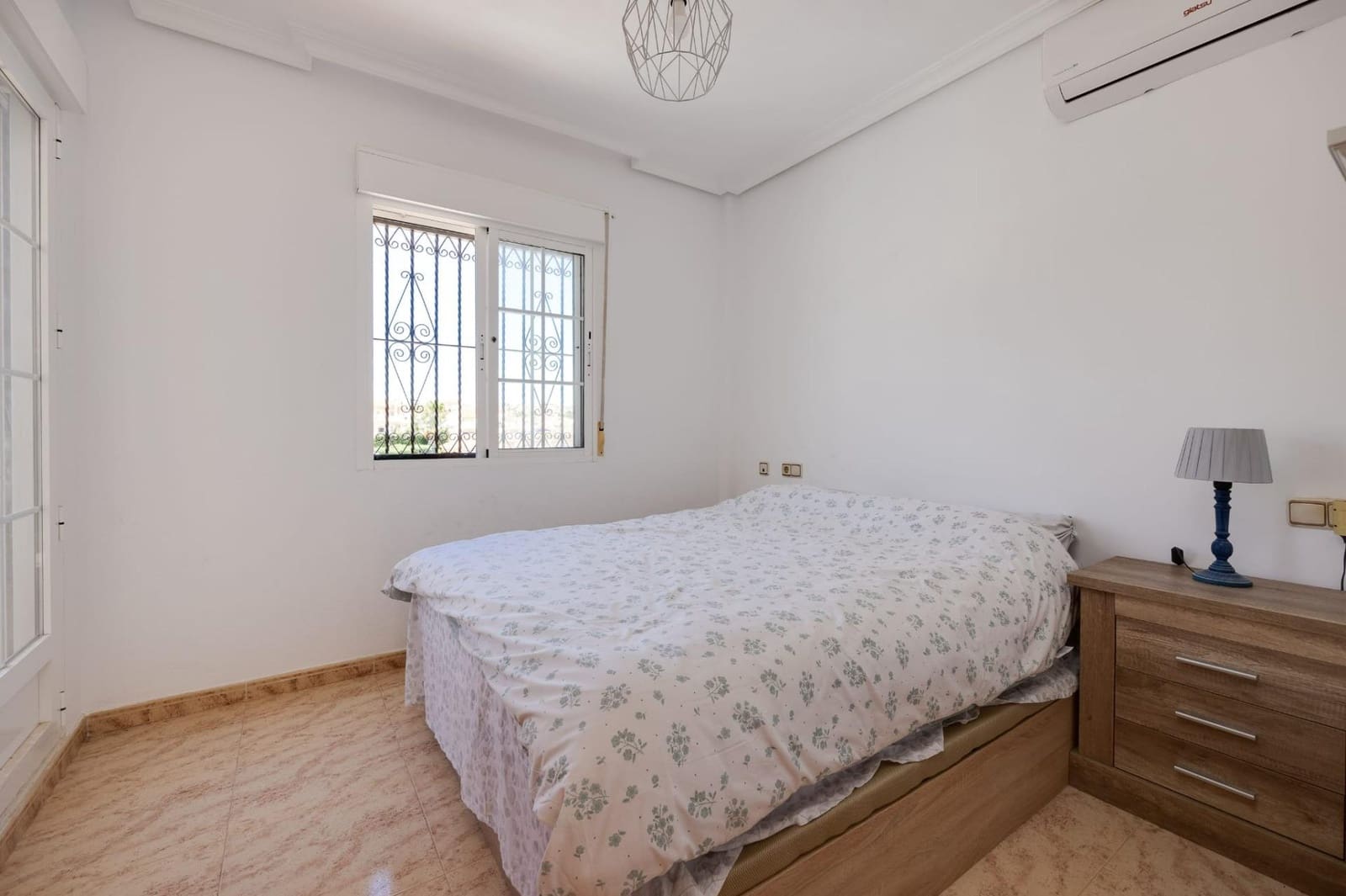 3 quarto Moradia para venda em Orihuela Costa com piscina - 225 000 € (Ref: 9116302)