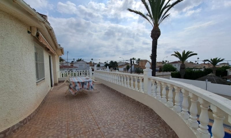 Chalet de 3 habitaciones en Ciudad Quesada en venta con piscina garaje - 375.000 € (Ref: 9116308)