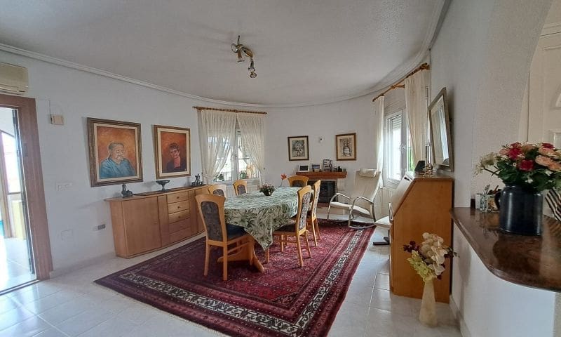 Chalet de 3 habitaciones en Ciudad Quesada en venta con piscina garaje - 375.000 € (Ref: 9116308)