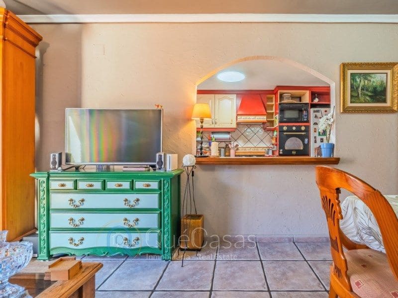 Piso de 3 habitaciones en Torrevieja en venta - 215.000 € (Ref: 9117047)