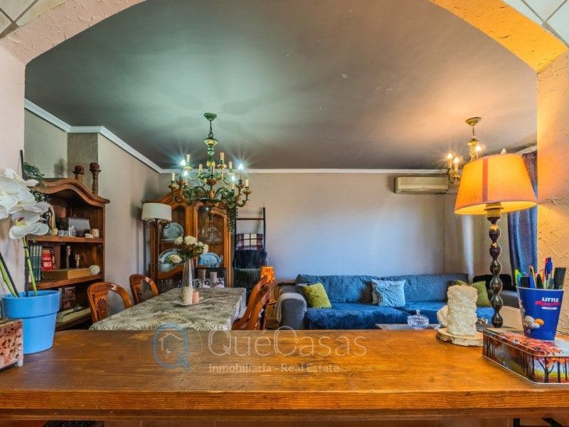 Piso de 3 habitaciones en Torrevieja en venta - 215.000 € (Ref: 9117047)