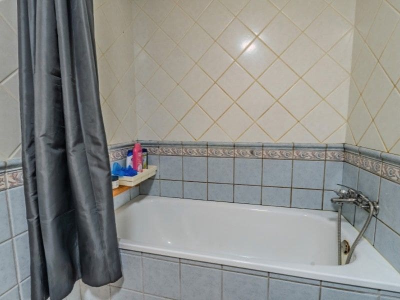 Piso de 3 habitaciones en Torrevieja en venta - 215.000 € (Ref: 9117047)