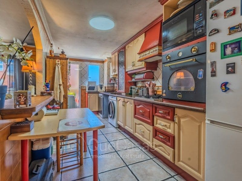 Piso de 3 habitaciones en Torrevieja en venta - 215.000 € (Ref: 9117047)