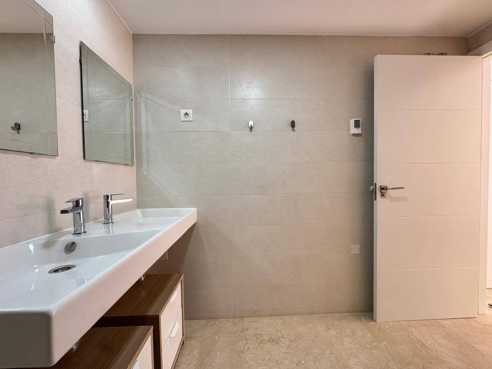 3 bedroom Apartment for sale in Punta Prima with pool garage - € 310,000 (Ref: 9128530)