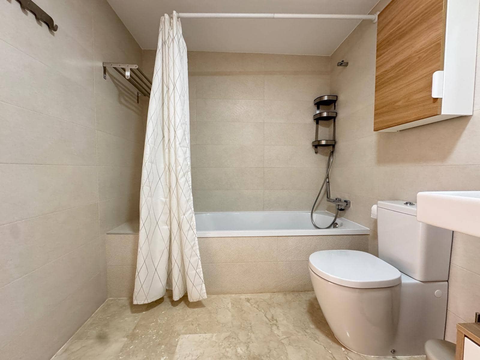 3 bedroom Apartment for sale in Punta Prima with pool garage - € 310,000 (Ref: 9128530)