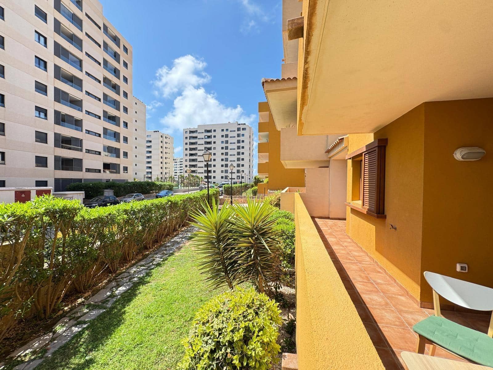 3 bedroom Apartment for sale in Punta Prima with pool garage - € 310,000 (Ref: 9128530)