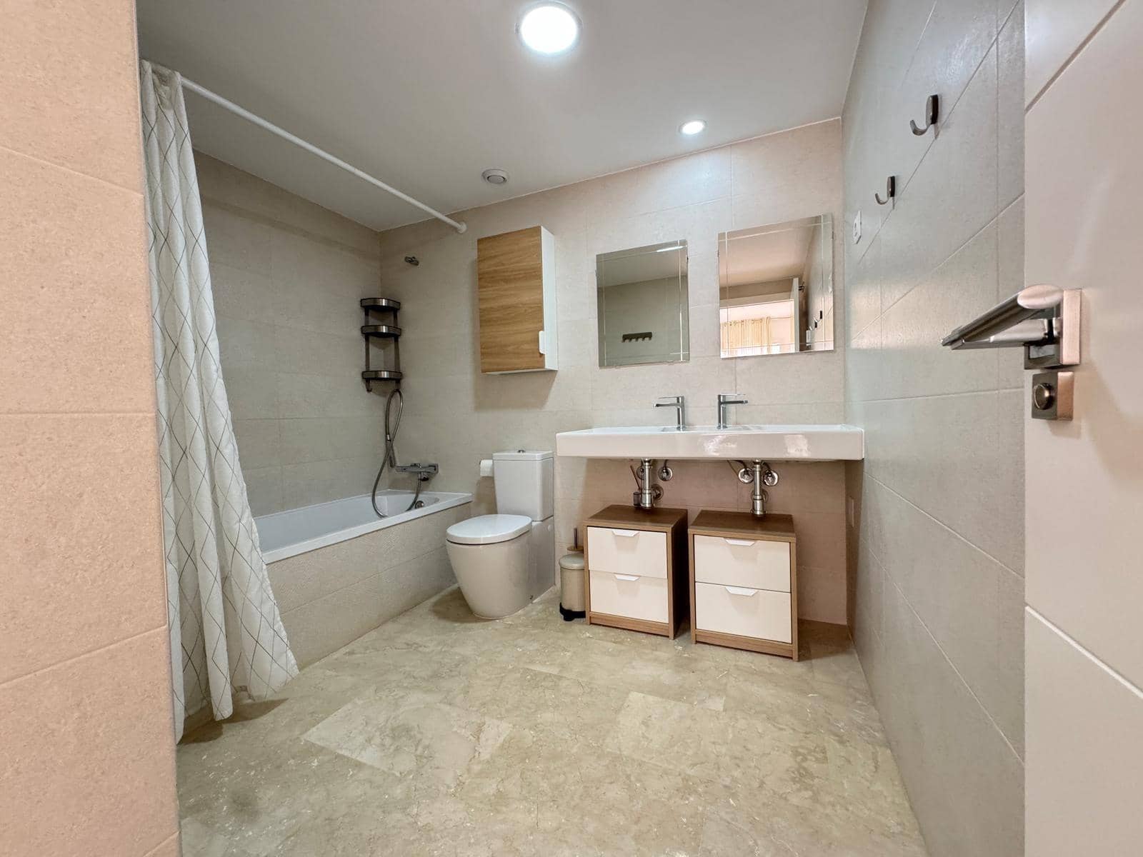 3 bedroom Apartment for sale in Punta Prima with pool garage - € 310,000 (Ref: 9128530)