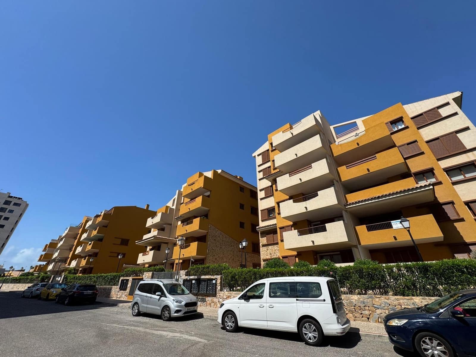 3 bedroom Apartment for sale in Punta Prima with pool garage - € 310,000 (Ref: 9128530)
