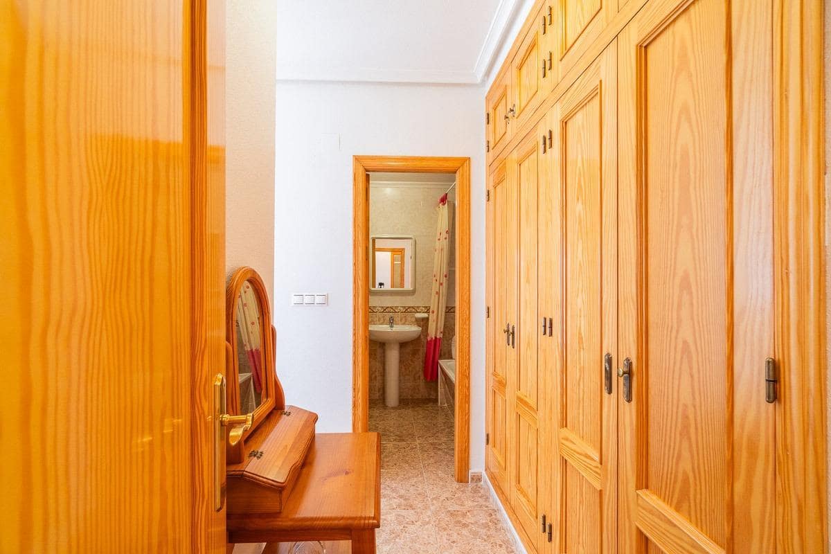 3 soverom Leilighet til salgs i Torrevieja med garasje - € 185 000 (Ref: 9128532)