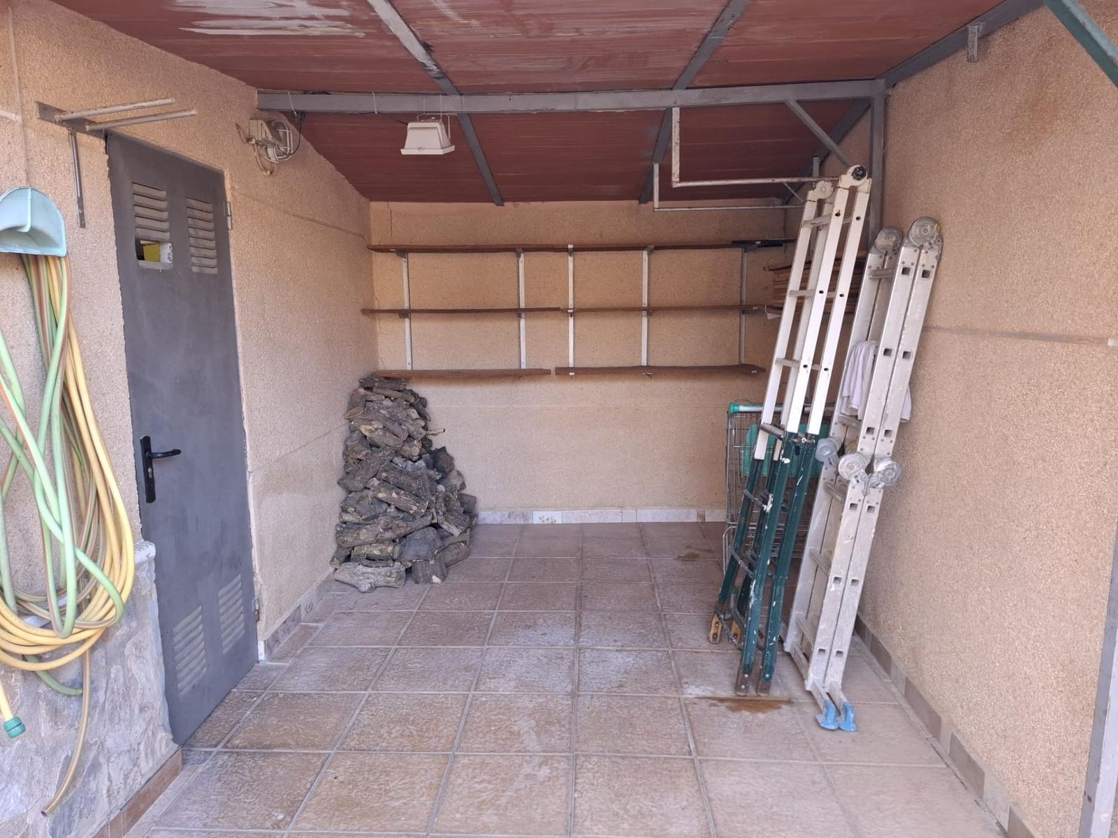 3 makuuhuone Huvila myytävänä paikassa Torrevieja mukana uima-altaan - 314 995 € (Ref: 9128534)