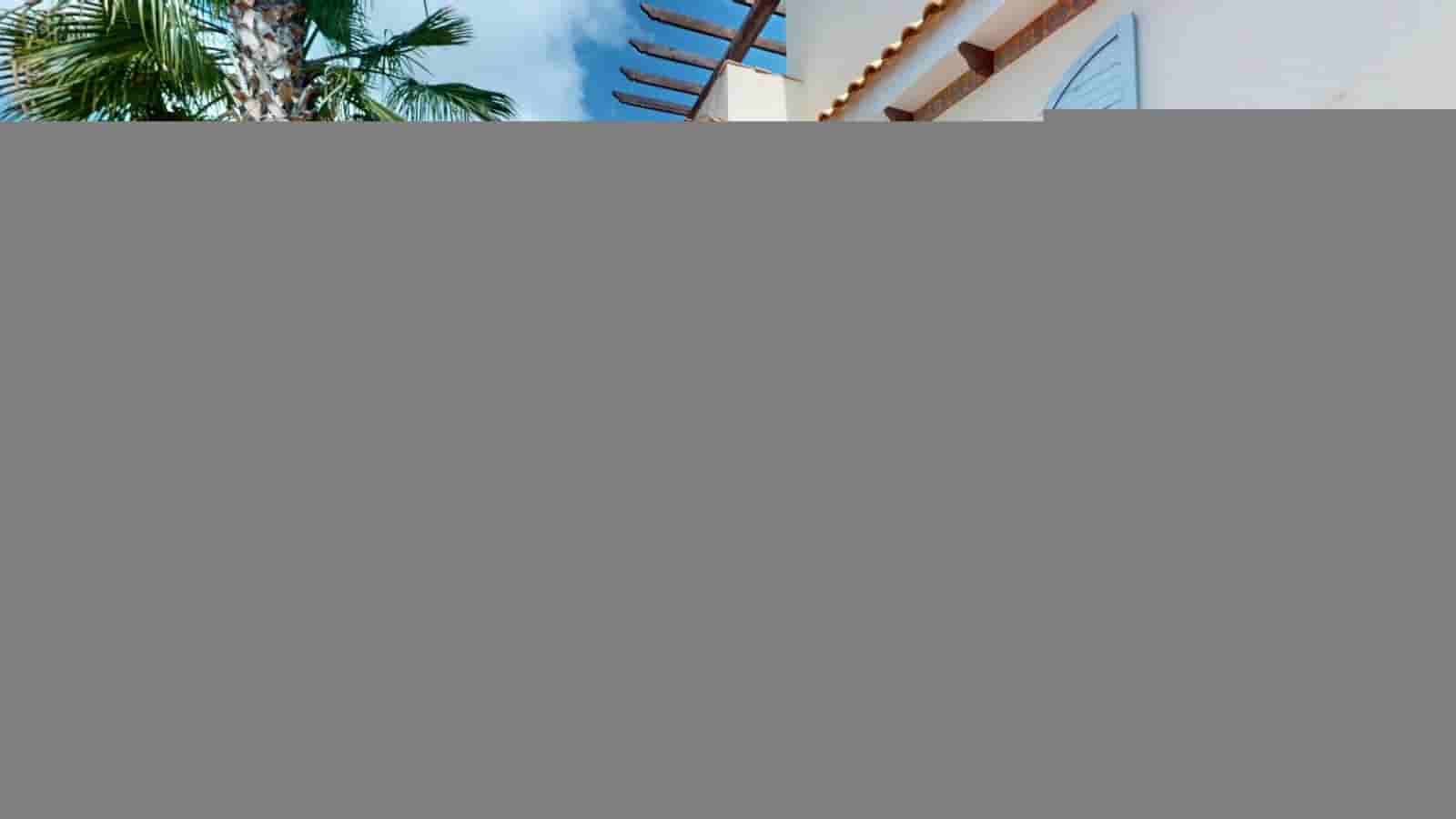 5 slaapkamer Villa te koop in La Zenia met zwembad - € 795.000 (Ref: 9129918)