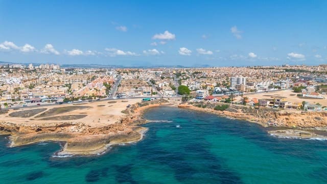 4 soverom Rekkehus til salgs i Los Frutales, Torrevieja - € 350 000 (Ref: 9130843)