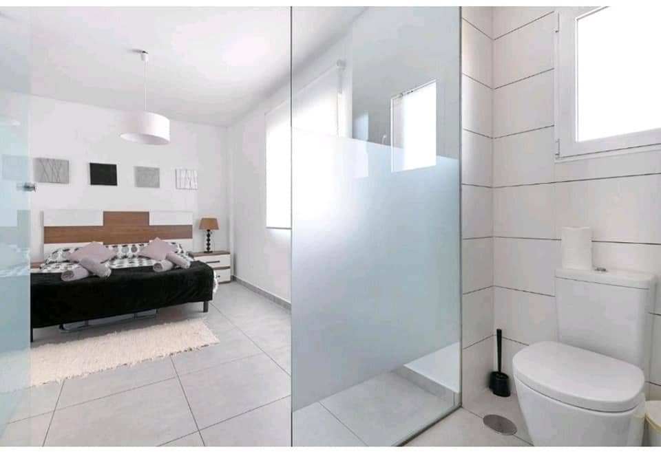 3 sypialnia Bungalow na sprzedaż w Torrevieja z basenem - 220 000 € (Ref: 9130844)