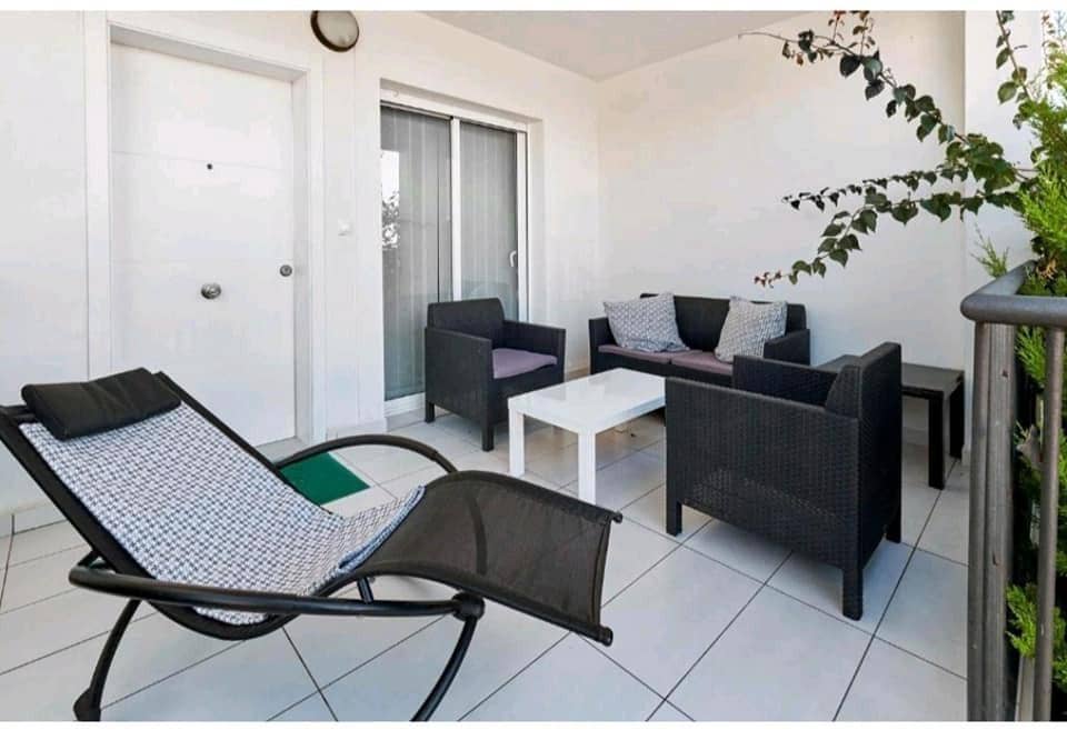 3 sypialnia Bungalow na sprzedaż w Torrevieja z basenem - 220 000 € (Ref: 9130844)