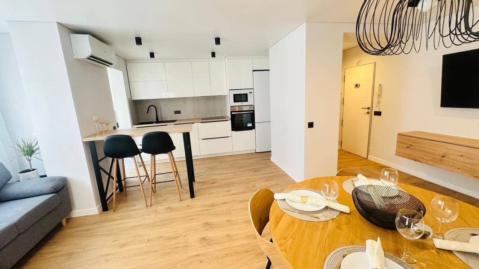 Apartamento de 3 habitaciones en Torrevieja en venta - 257.200 € (Ref: 9134639)