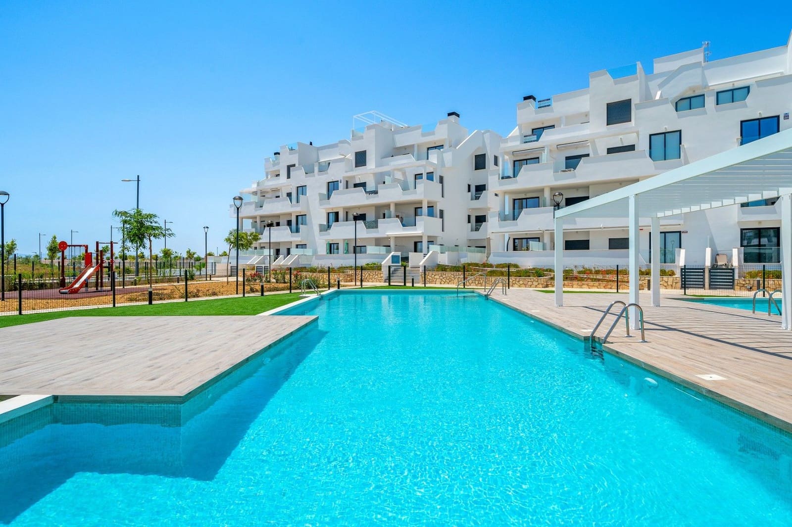 2 Zimmer Apartment zu verkaufen in Los Alcazares mit Pool - 339.000 € (Ref: 9145716)
