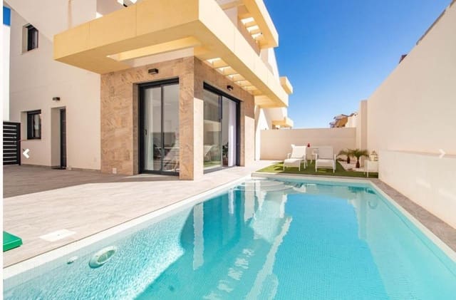 3 makuuhuone Huvila myytävänä paikassa Los Montesinos mukana uima-altaan - 399 000 € (Ref: 9152402)