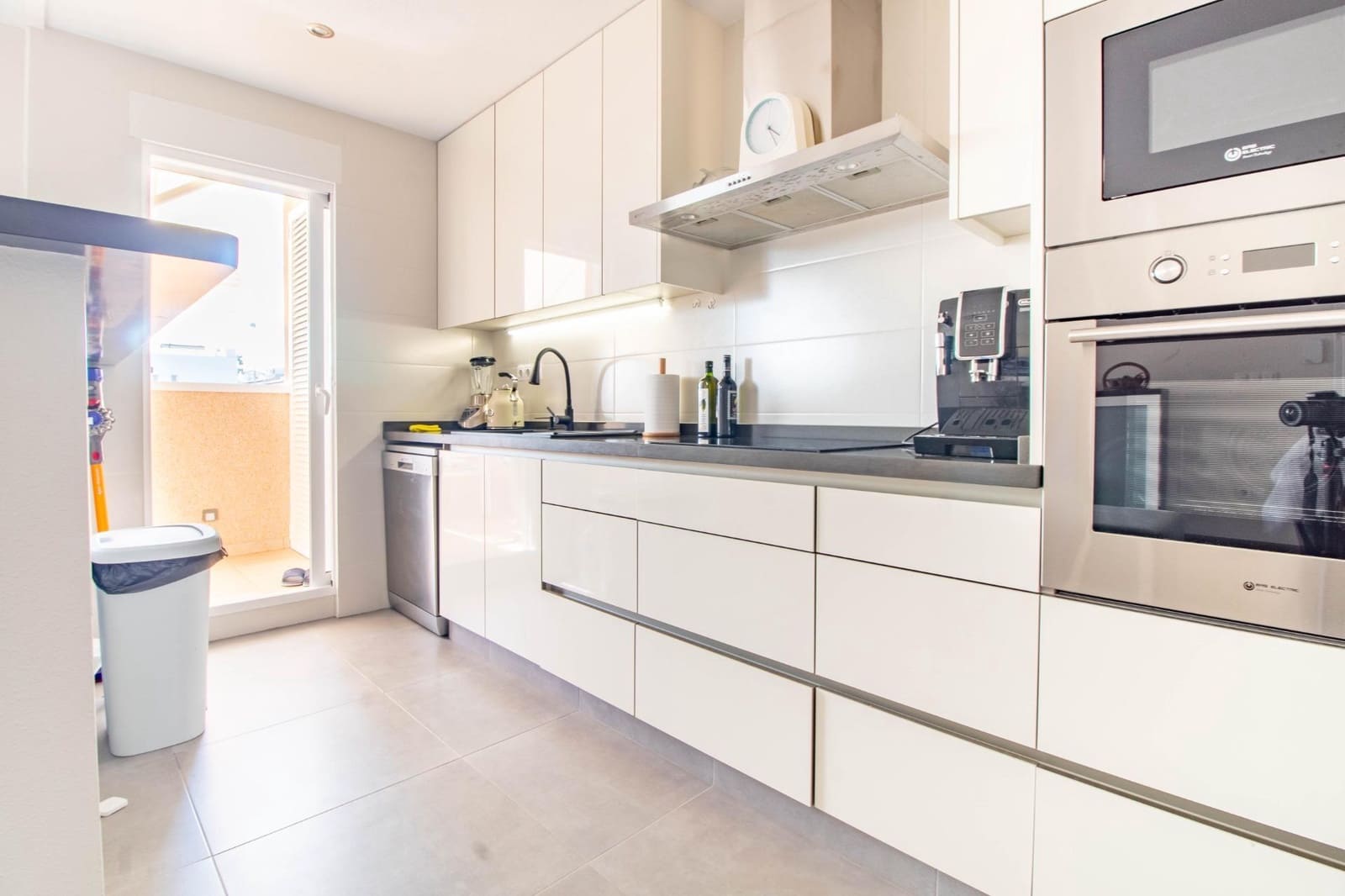 2 soveværelse Bungalow til salg i Punta Prima med swimmingpool garage - € 319.000 (Ref: 9152405)