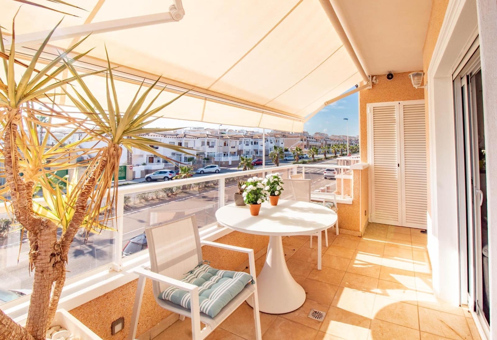 2 soveværelse Bungalow til salg i Punta Prima med swimmingpool garage - € 319.000 (Ref: 9152405)