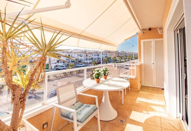 2 soveværelse Bungalow til salg i Punta Prima, Torrevieja med swimmingpool garage - € 319.000 (Ref: 9152405)