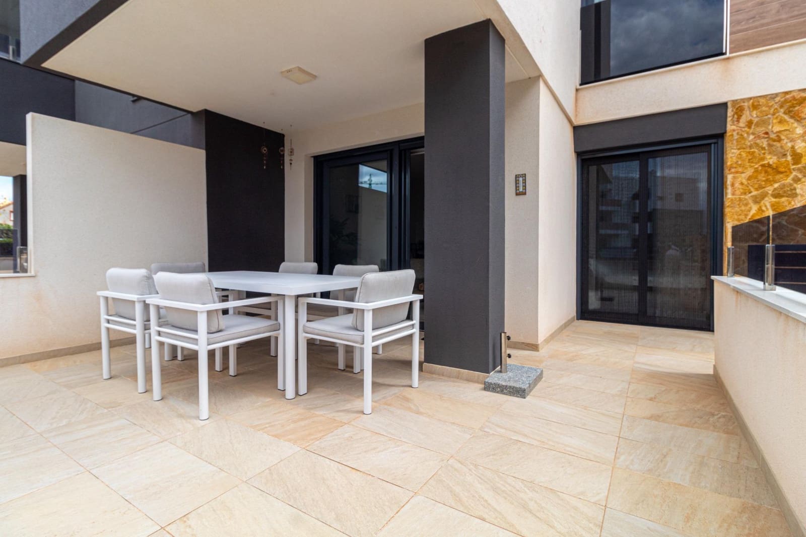 2 quarto Apartamento para venda em Villamartin com piscina garagem - 289 995 € (Ref: 9154295)