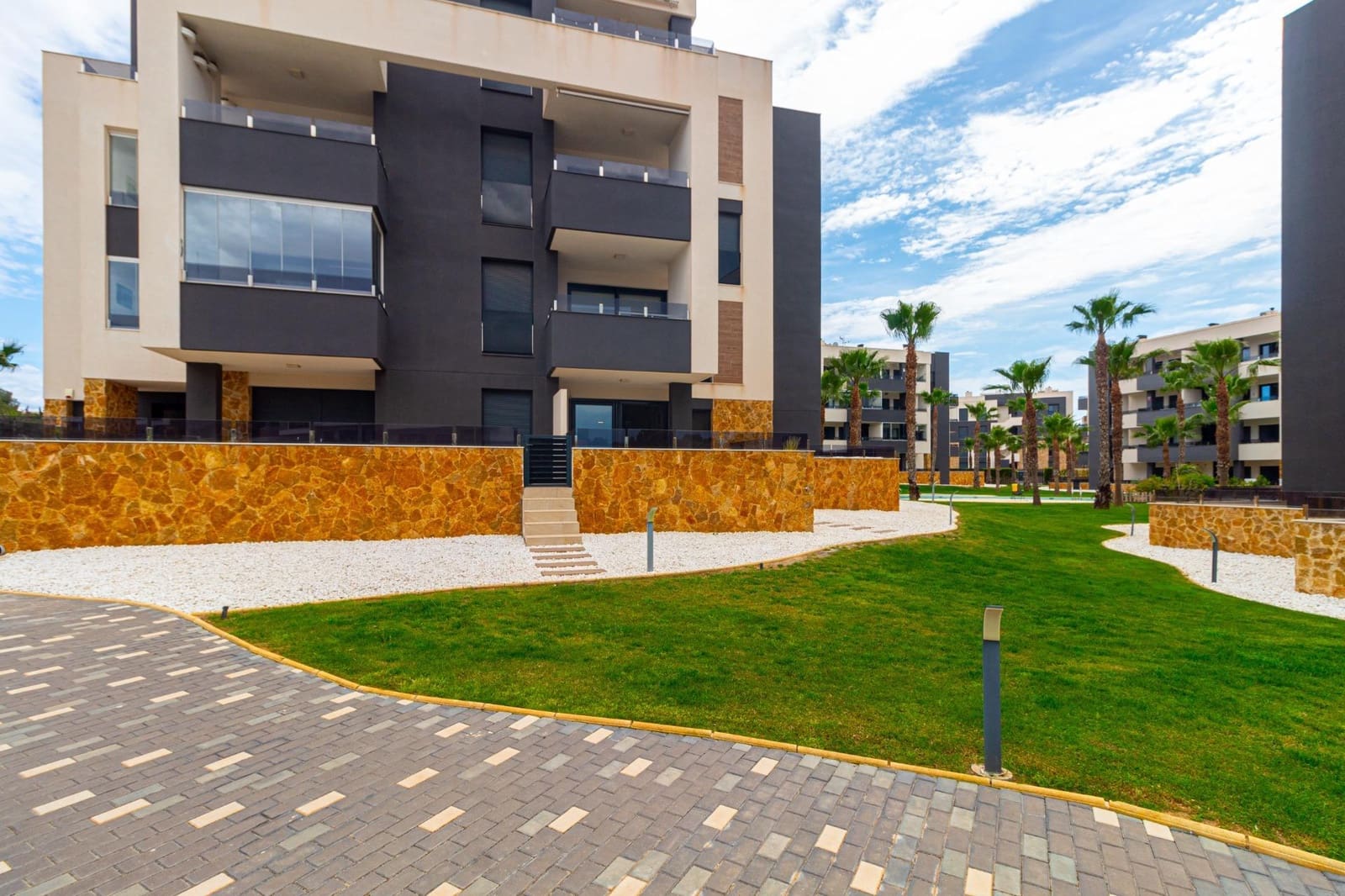 2 quarto Apartamento para venda em Villamartin com piscina garagem - 289 995 € (Ref: 9154295)