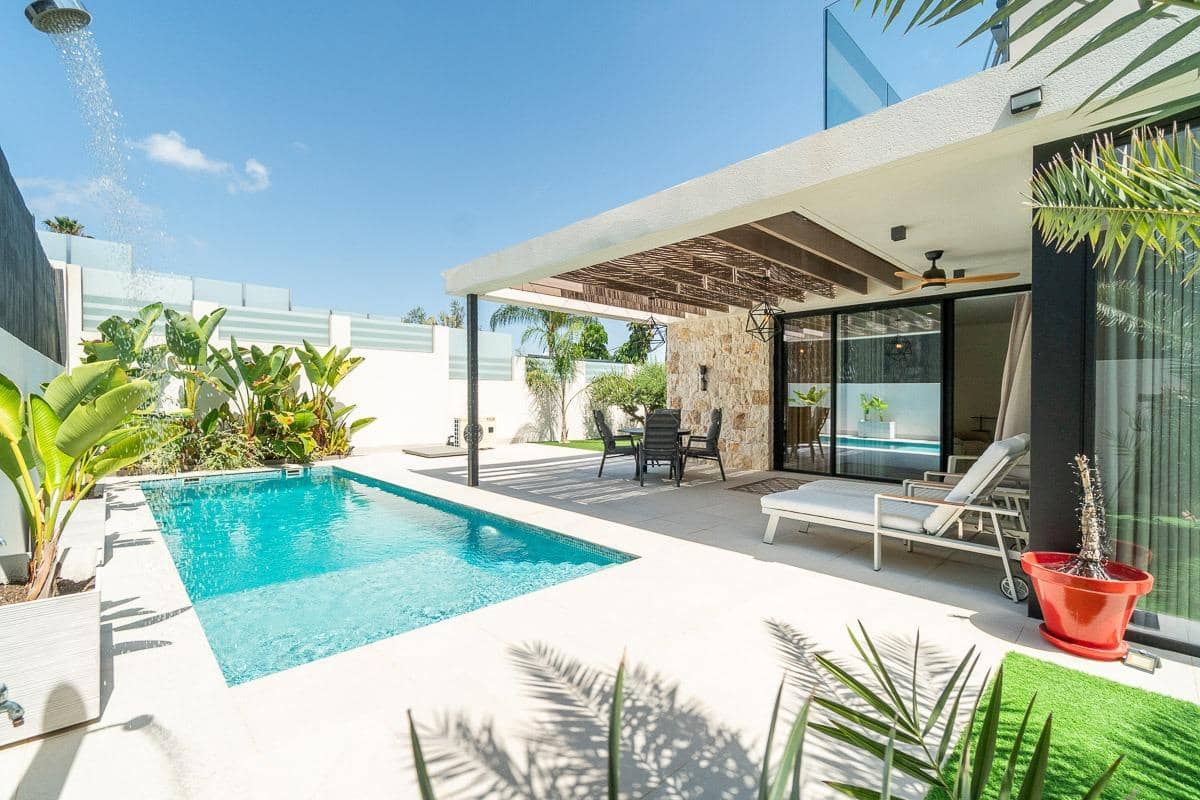 3 sovrum Villa till salu i Torrevieja med pool - 599 000 € (Ref: 9154296)