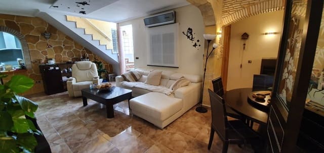 3 soveværelse Villa til salg i La Mata, Torrevieja med swimmingpool - € 450.000 (Ref: 9156127)