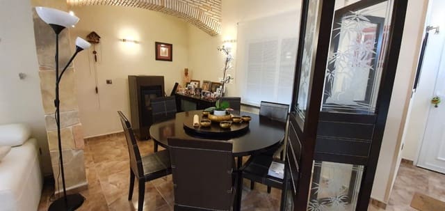 3 soveværelse Villa til salg i La Mata, Torrevieja med swimmingpool - € 450.000 (Ref: 9156127)