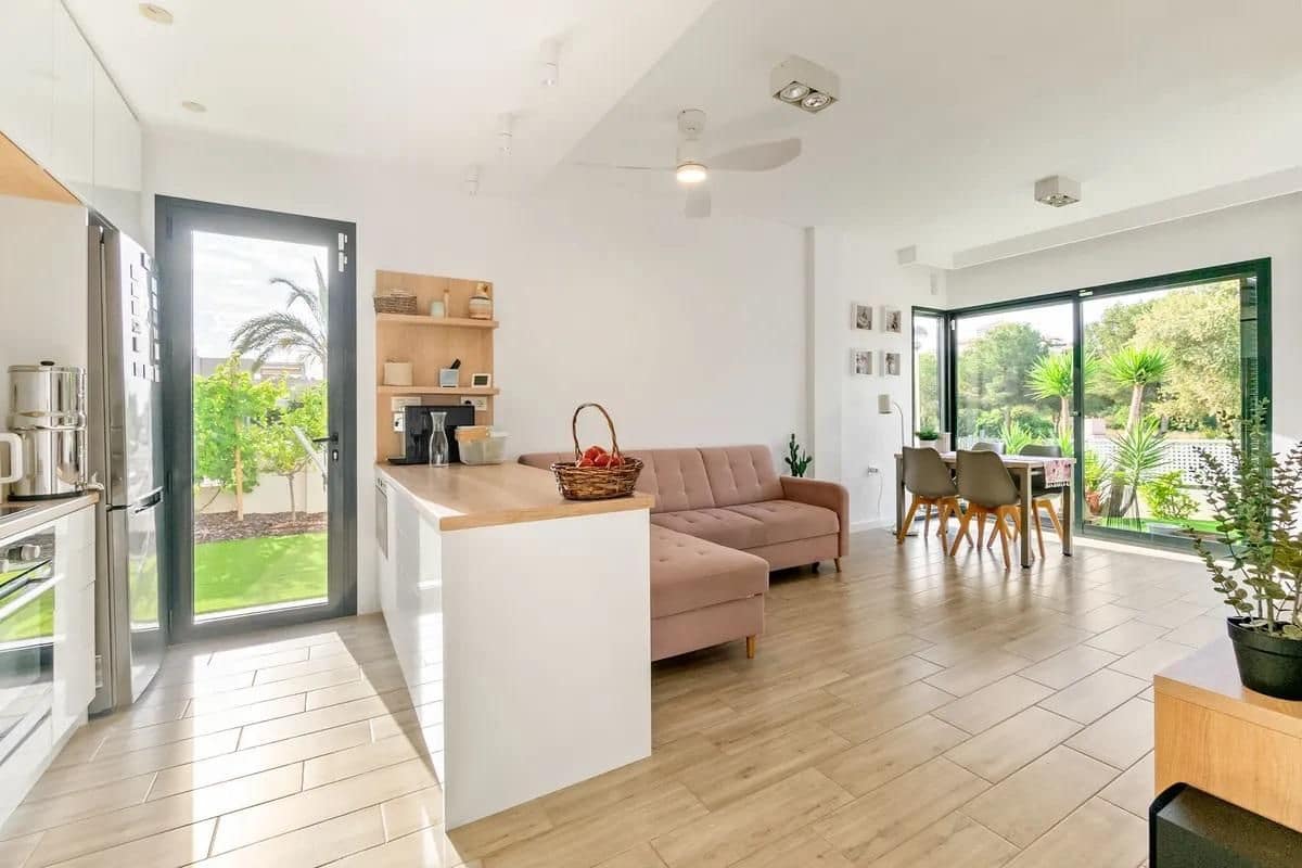 3 bedroom Villa for sale in La Regia with pool garage - € 499,000 (Ref: 9161204)